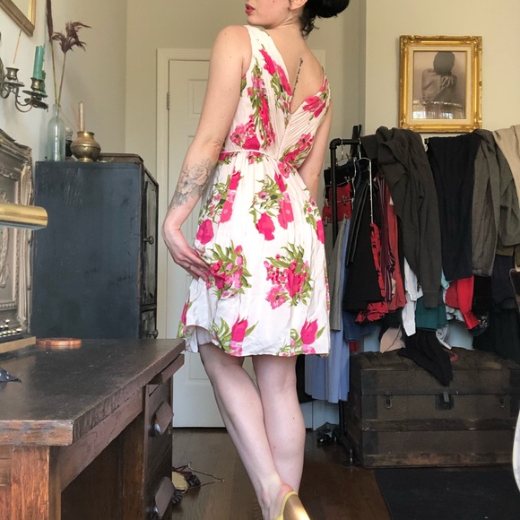 Boden Floral Dress - Picture 3 of 5